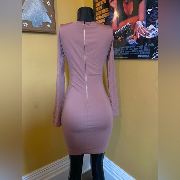 Women’s Dynamite Longsleeve Dress ( XS ) - Picture 4 of 4